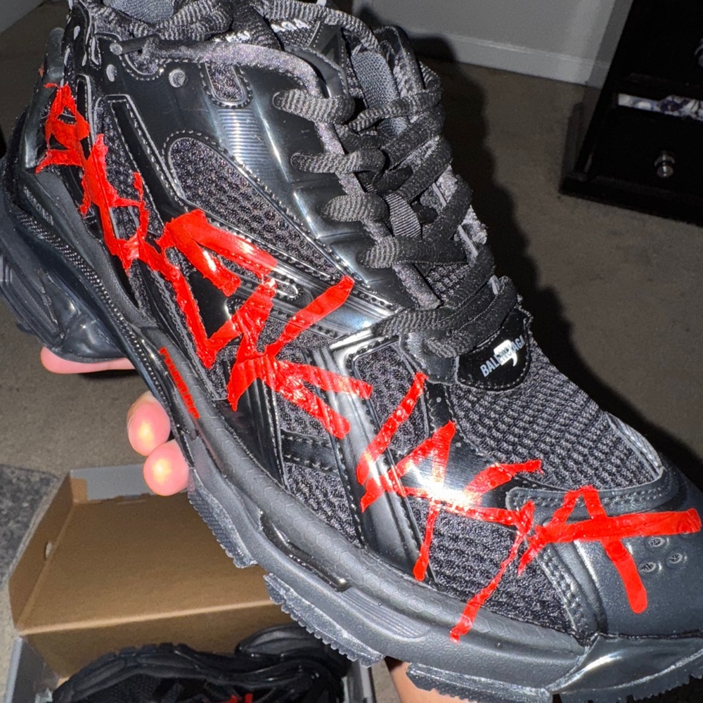 Balenciaga Black Sneakers with Red Accents - Picture 3 of 8